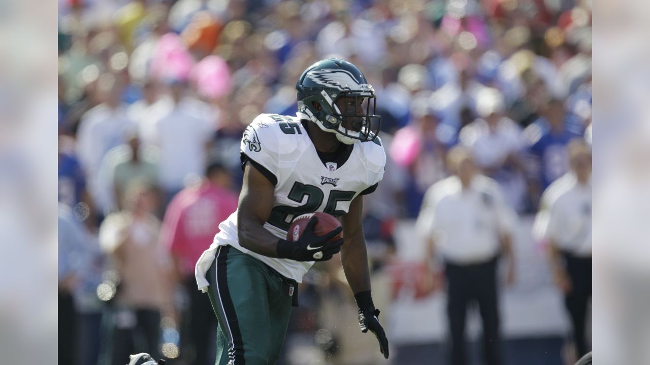 Tampa Bay Buccaneers' Daniel Te'o-Nesheim (50) grabs the jersey of  Philadelphia Eagles running back LeSEan McCoy (25) during their NFL  football game Sunday, Oct. 13, 2013 in Tampa, Fla. (AP Photo/Steve Nesius