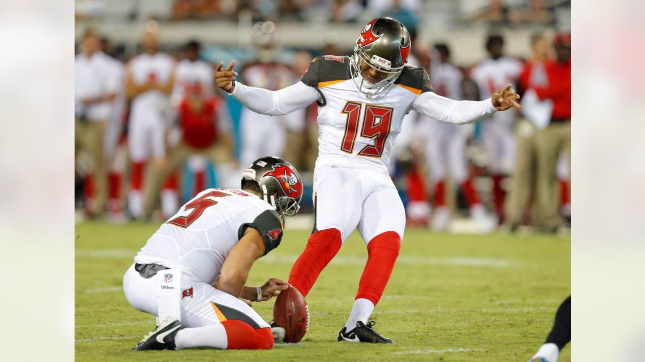 Roberto Aguayo doesn't look good in practice, but it's early - Bucs Nation