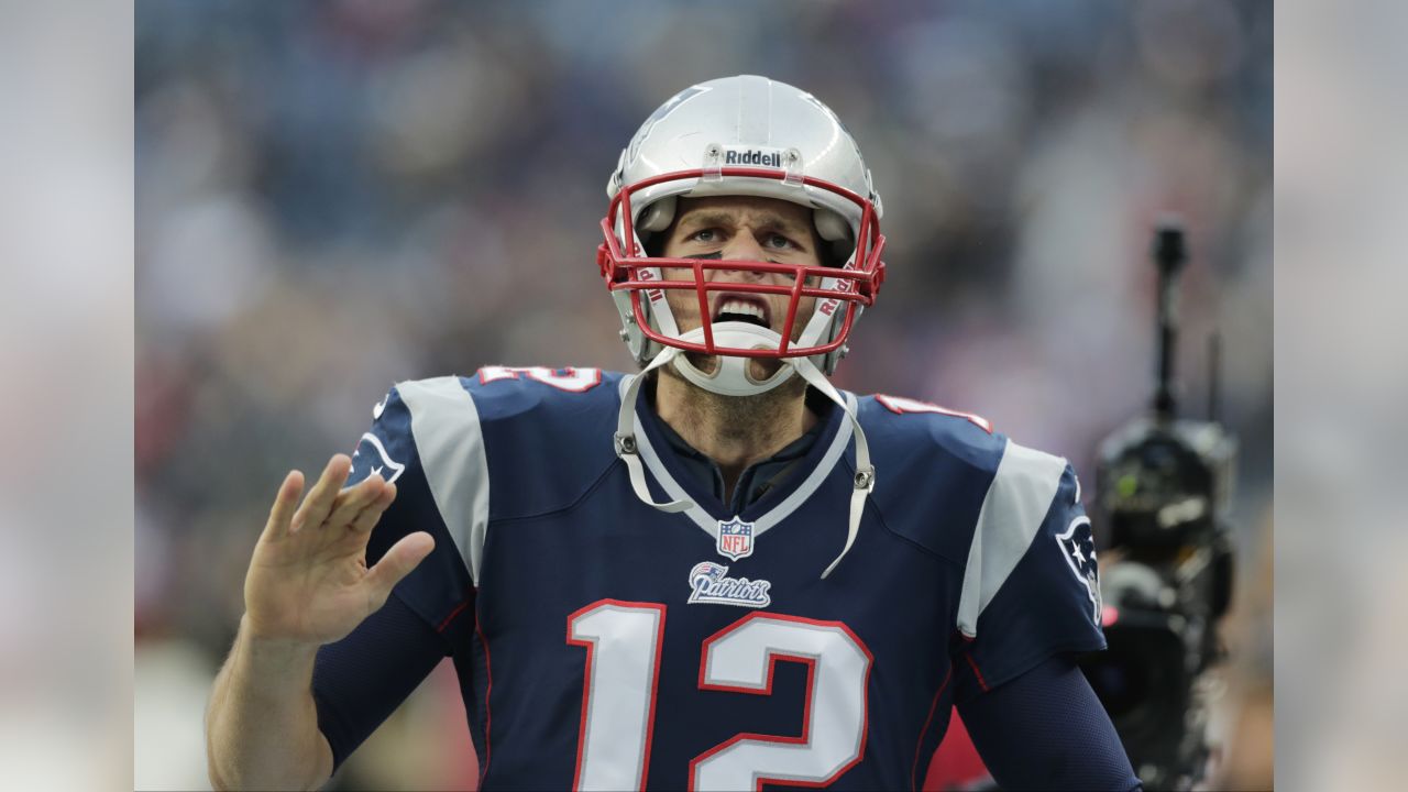 NFL rumors: Buccaneers' Tom Brady campaigns for ex-Patriots teammate's Hall  of Fame induction 