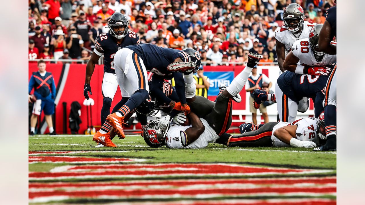 Bucs defense shines in 38-3 blowout against Bears