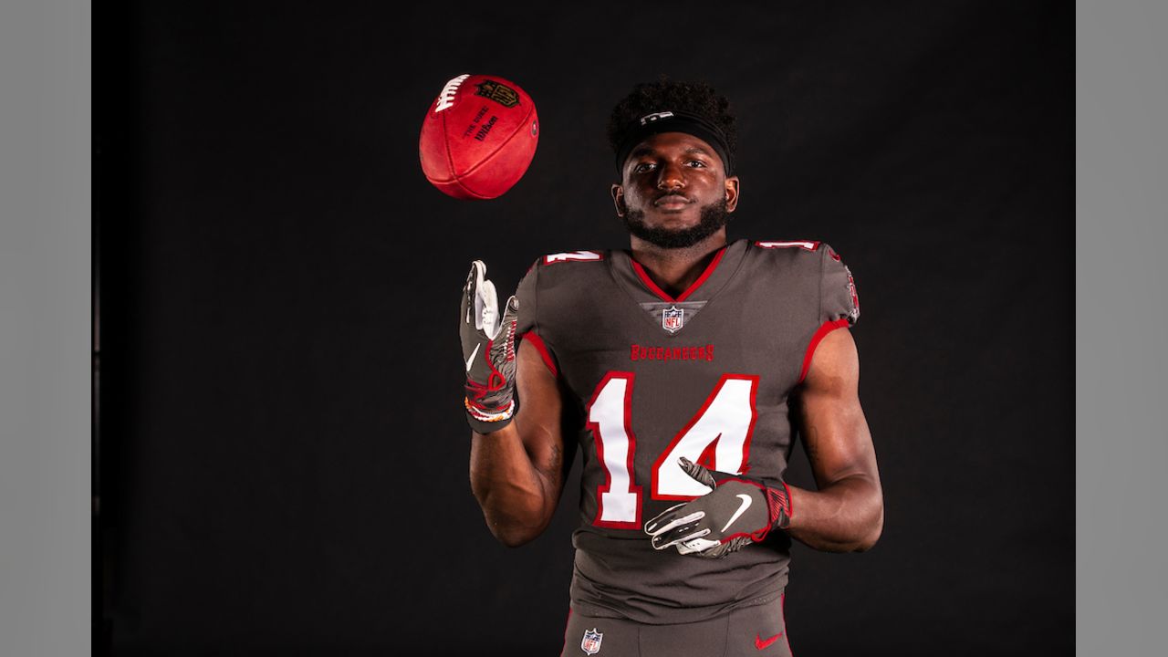 New Buccaneers Tight End Reveals New Jersey Number - Tampa Bay Buccaneers, BucsGameday