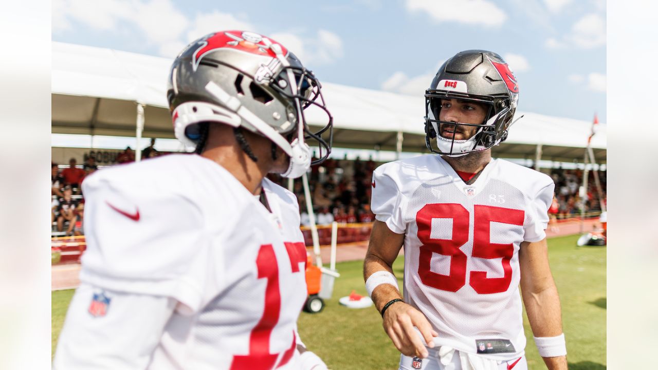 Bucs Camp Recap 7-28: Offense Shines With Evans And Godwin