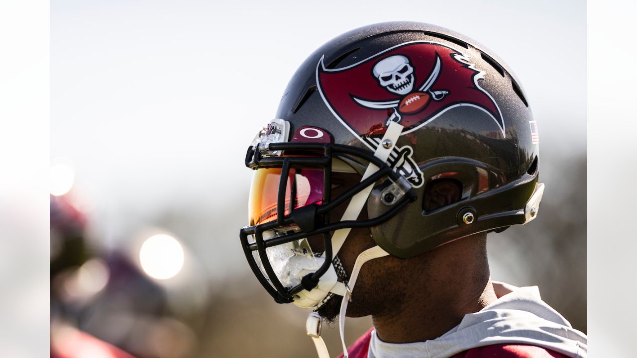 Buccaneers activate Kevin Minter off COVID-19 list : r/nfl