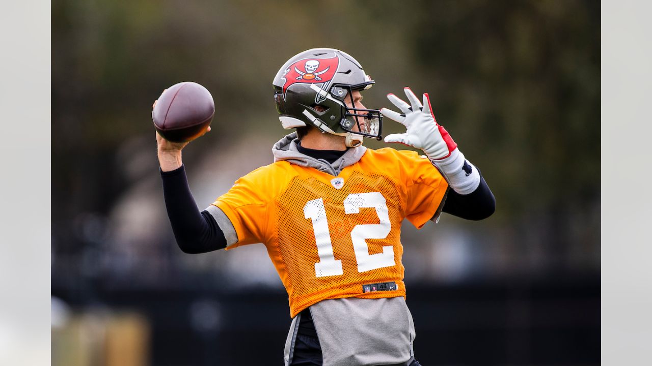 Who's taking Tom Brady's number in Tampa Bay? Bucs insider names superstar  set to don #12