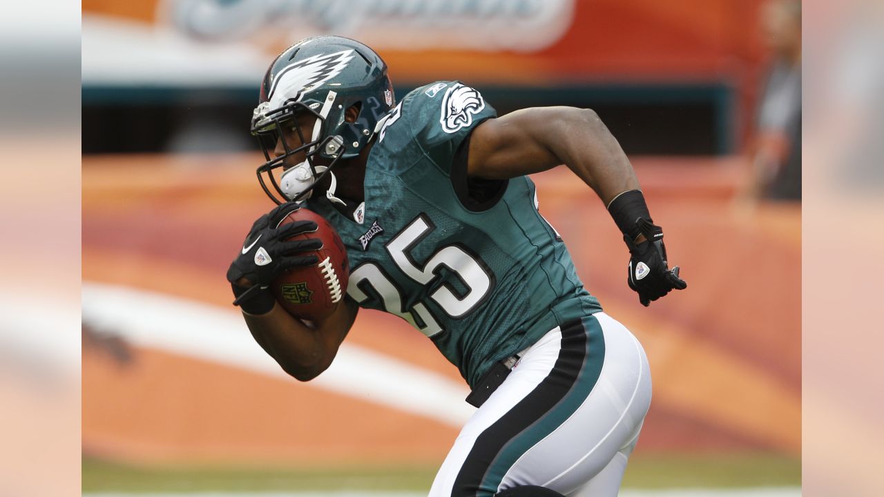 Buccaneers RB LeSean McCoy looks to win back-to-back Super Bowls NFL -  Bally Sports