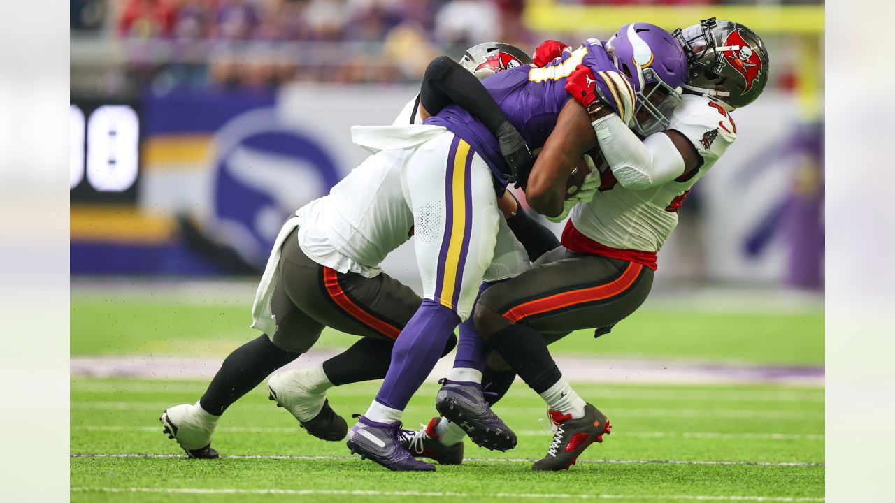 Tampa Bay Buccaneers linebacker Lavonte David (54) in action against the  Minnesota Vikings during the first half of an NFL football game Sunday,  Sept. 9, 2023 in Minneapolis. (AP Photo/Stacy Bengs Stock