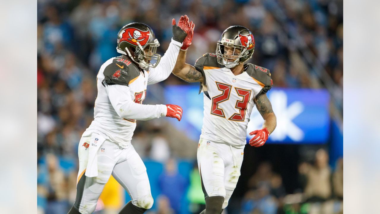 Buccaneers place Chris Conte on injured reserve - Bucs Nation