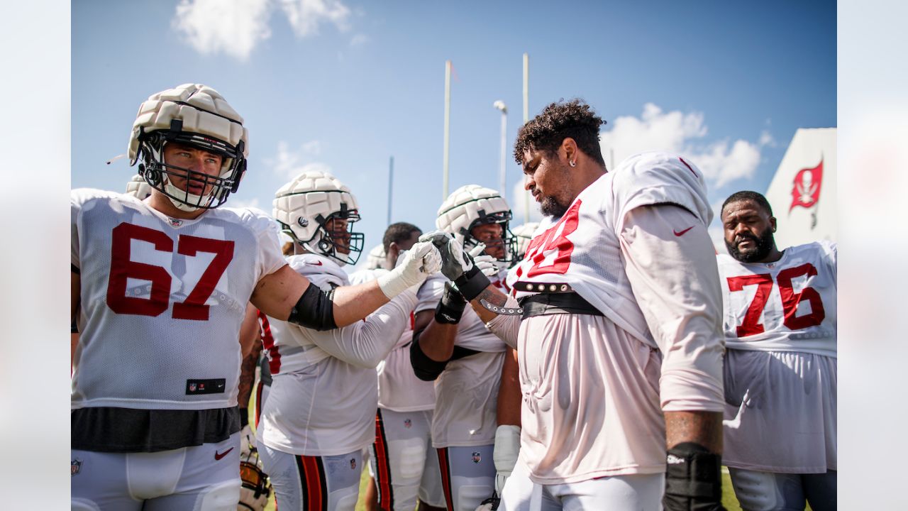 Tampa Bay Buccaneers Abbey Road Mike Evans Chris Godwin Julio