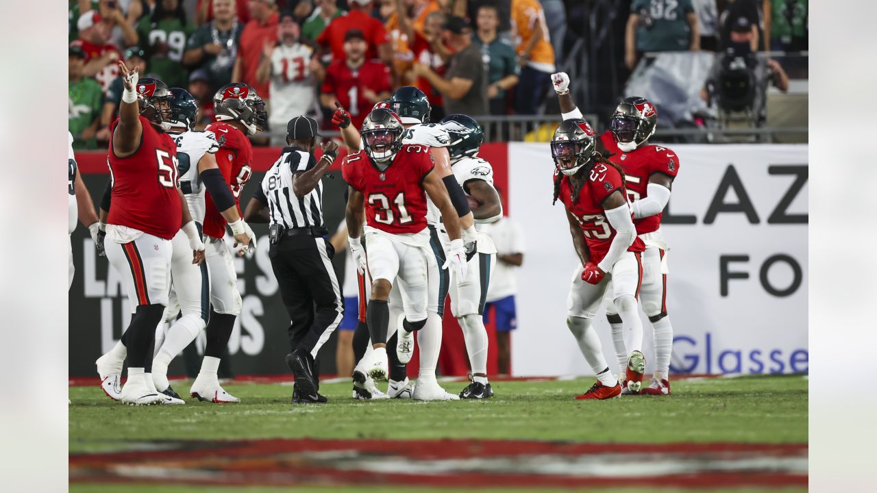 Buccaneers Suffer First Loss Overpowered by Eagles on Monday Night