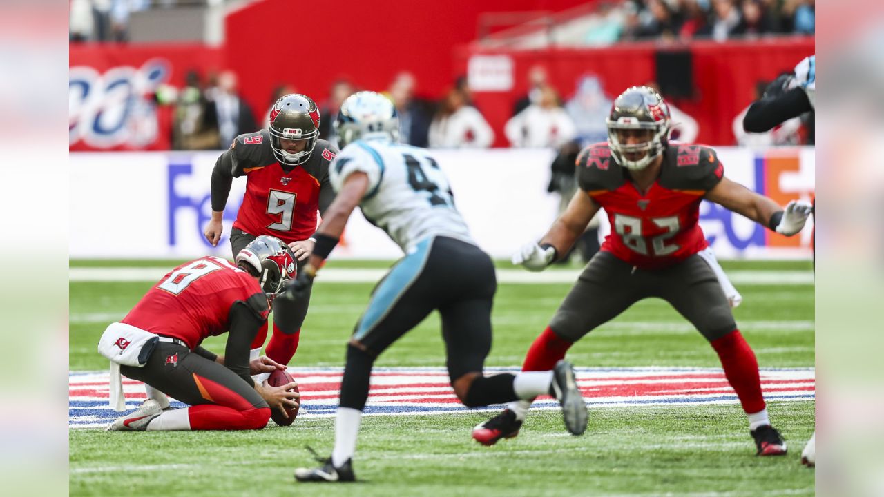 Panthers Defeat Buccaneers 37-26 in London in Week 6