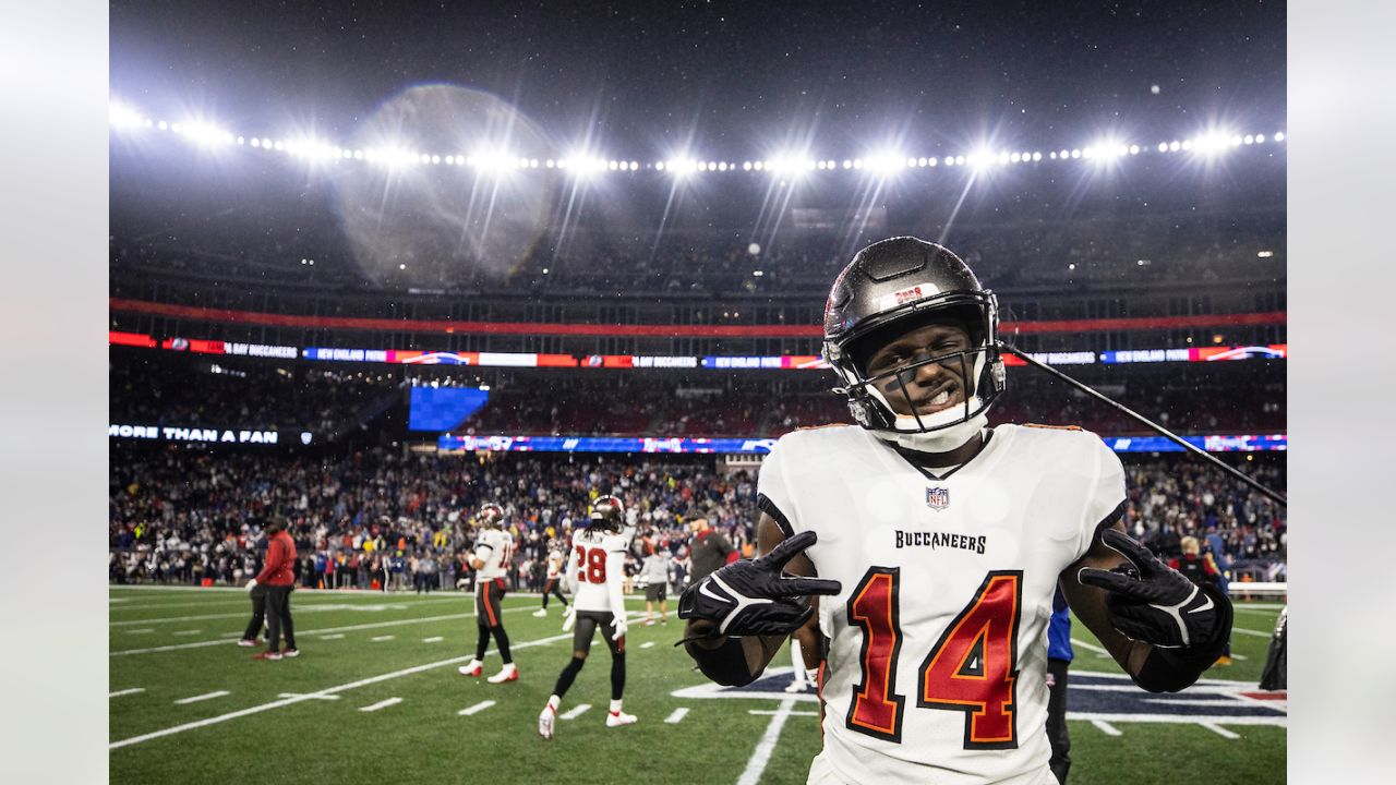 Notes and stats from the Bucs 19-17 win over the Patriots - Bucs Nation