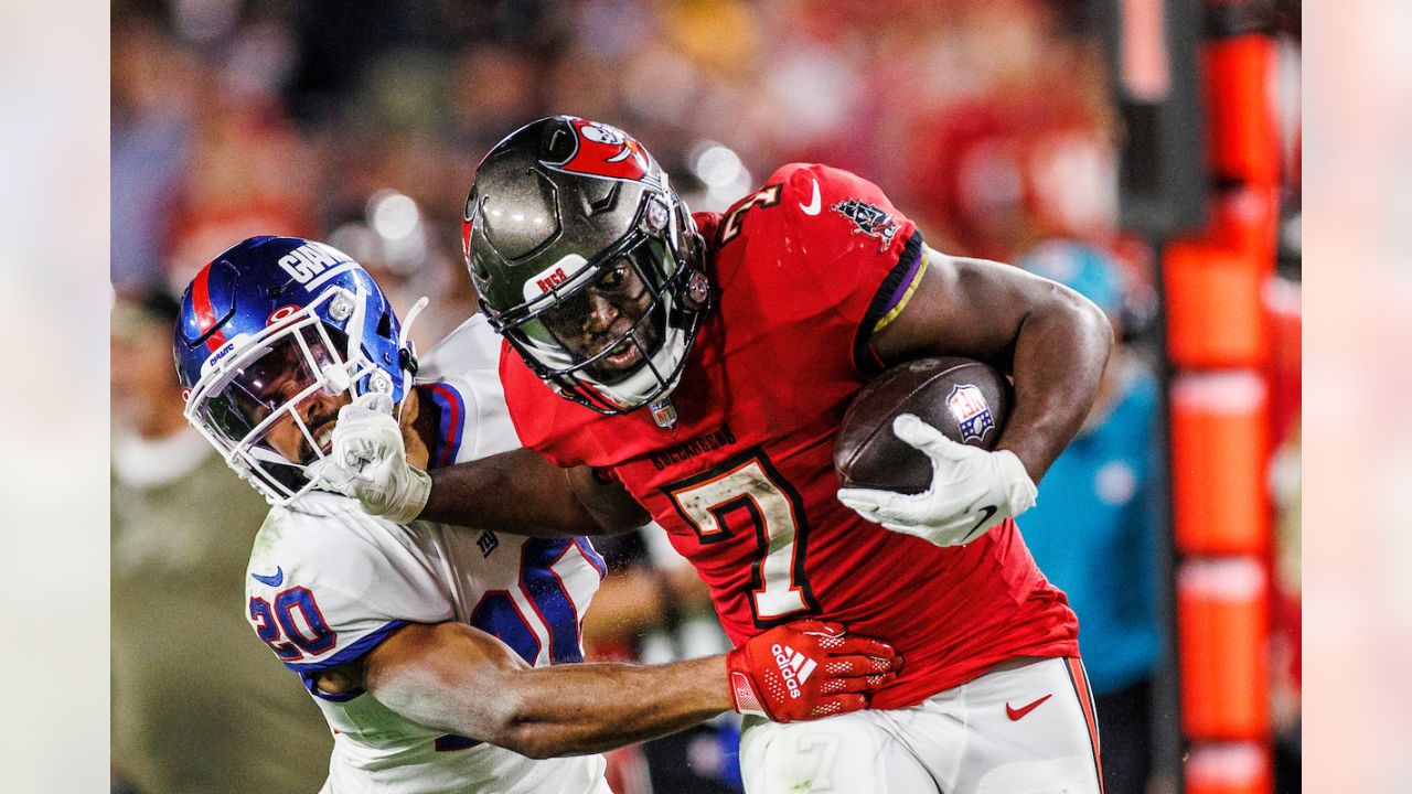 Leonard Fournette making most of 2nd chance with Buccaneers Florida & Sun  News - Bally Sports