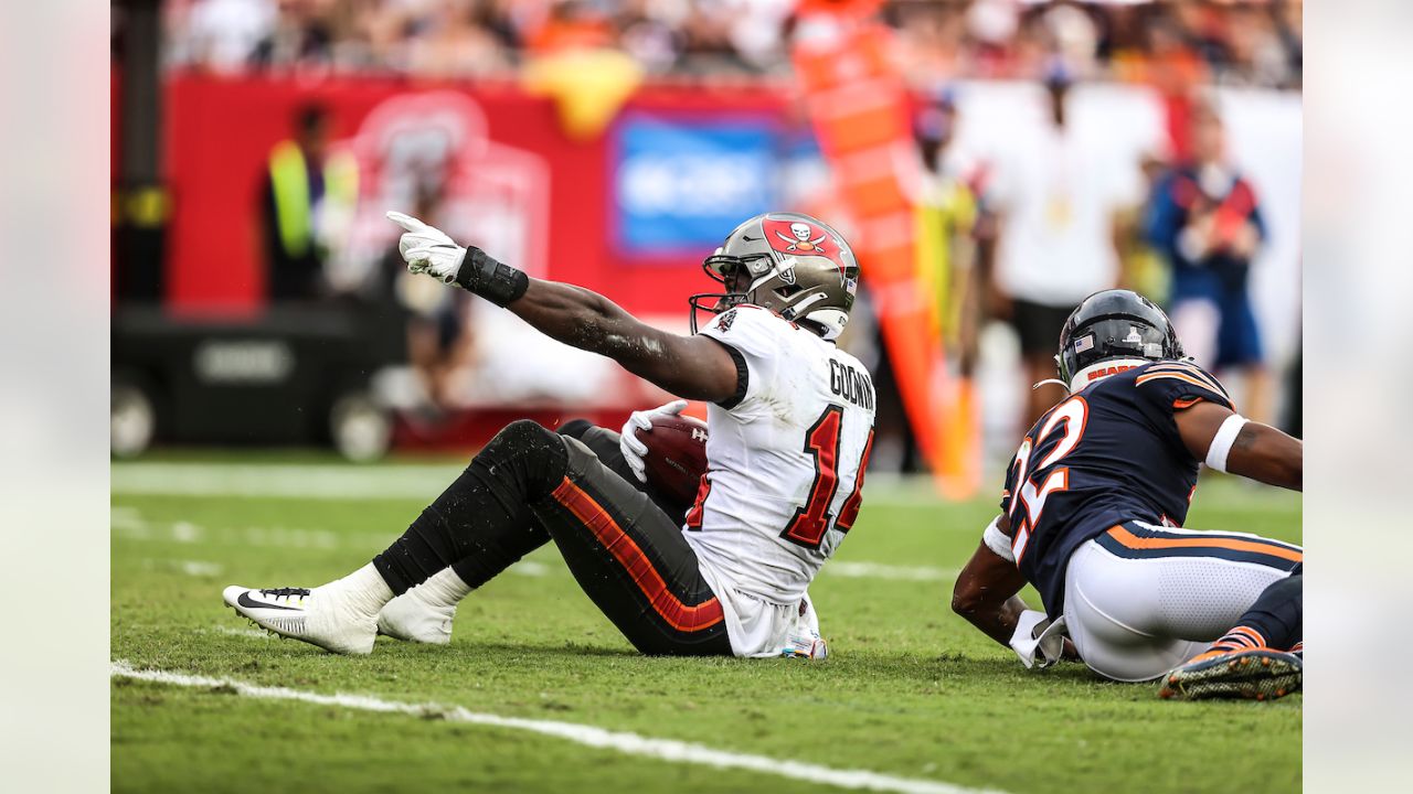 Bucs Undone by Mistakes in One-Point Loss to Bears