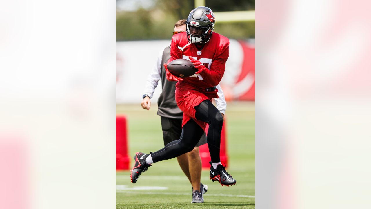 Tom Brady absence: Bucs QB returns to practice with team - DraftKings  Network