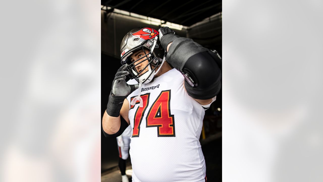 Buccaneers' Pro Bowl guard Ali Marpet announces retirement after