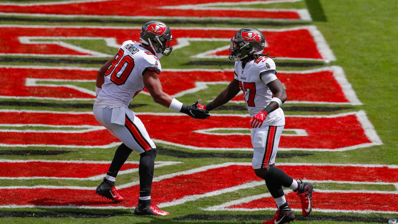 Buccaneers vs. Panthers recap: Tale of two halves in 31-17 win