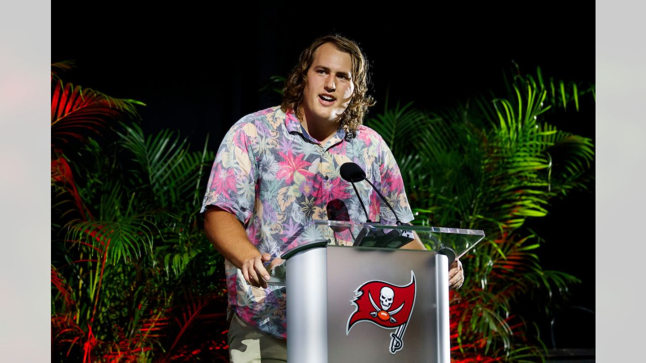 Tampa Bay Buccaneers Sign Guard Ali Marpet to Extension - Last Word on Pro  Football