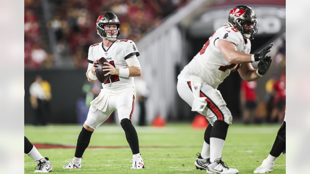 Pickett near perfect on opening drive as Steelers defeat Bucs 27-17 in  preseason opener