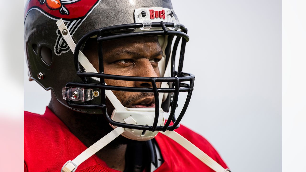 Martin Gramatica of the Tampa Bay Buccaneers runs with the ball News  Photo - Getty Images