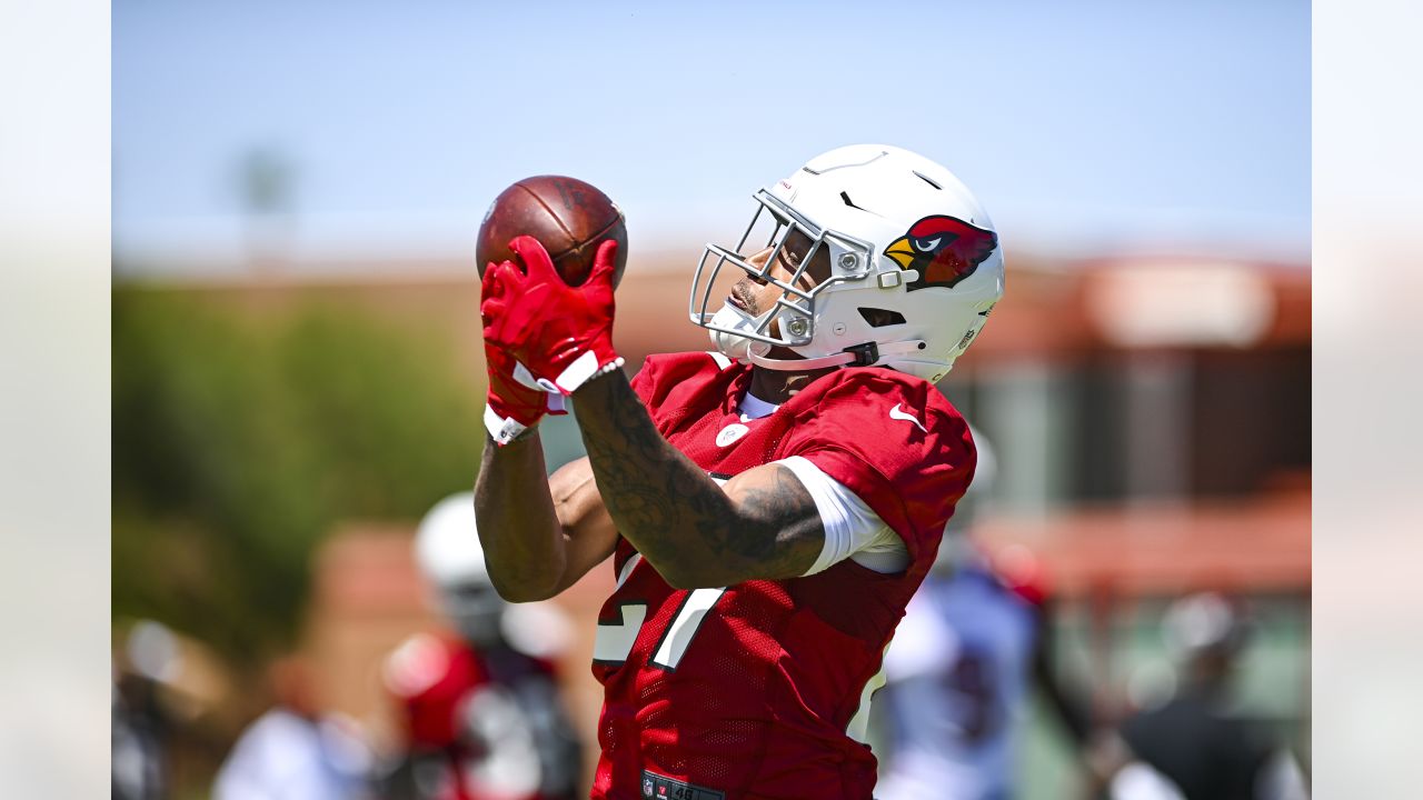 Arizona Cardinals running back Keaontay Ingram warms up during mini camp  practice at the team's NFL football training facility Tuesday, June 13,  2023, in Tempe, Ariz. (AP Photo/Ross D. Franklin Stock Photo 