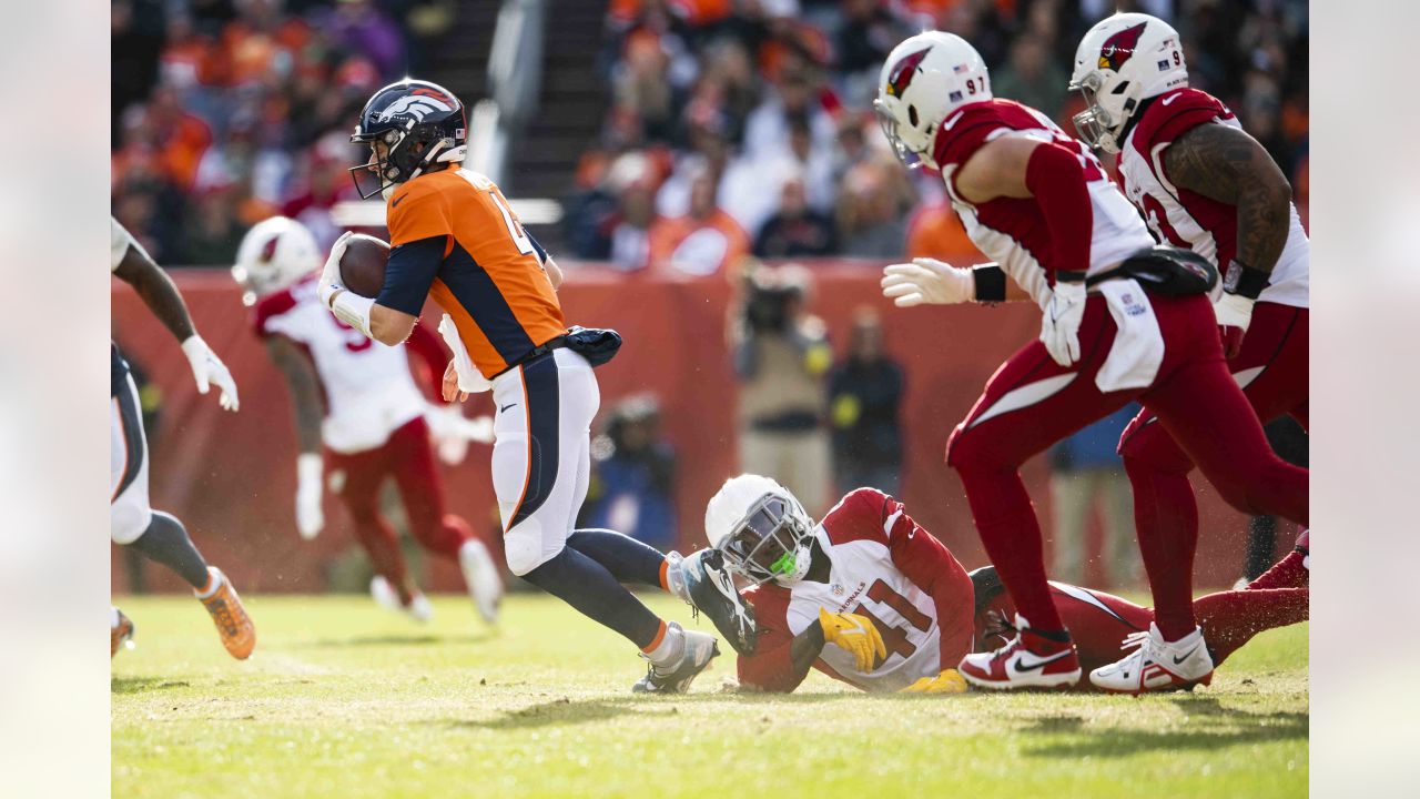 DENVER, CO - DECEMBER 18: Arizona Cardinals linebacker Myjai Sanders (41)  and safety Chris Banjo (31