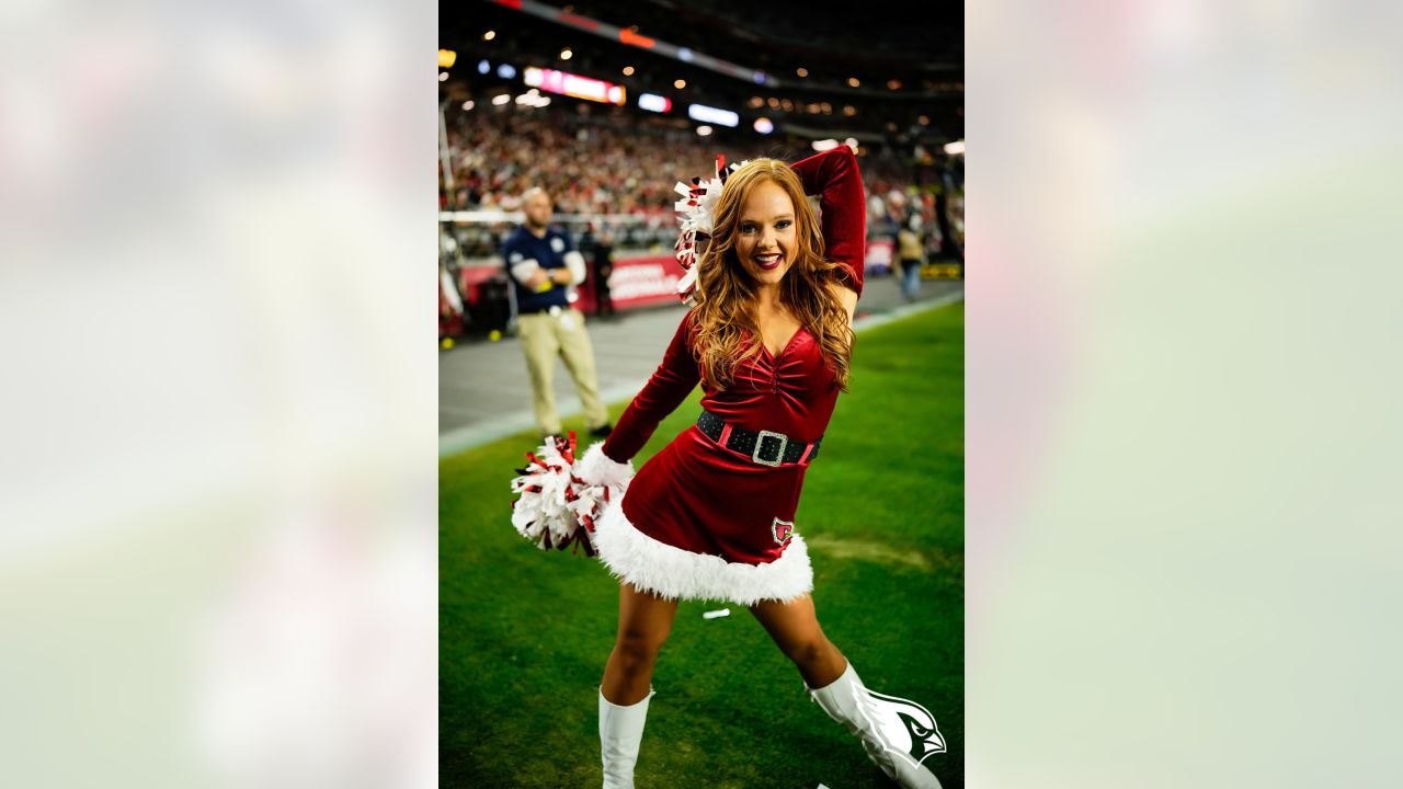 PHOTOS: NFL Cheerleaders Christmas Eve