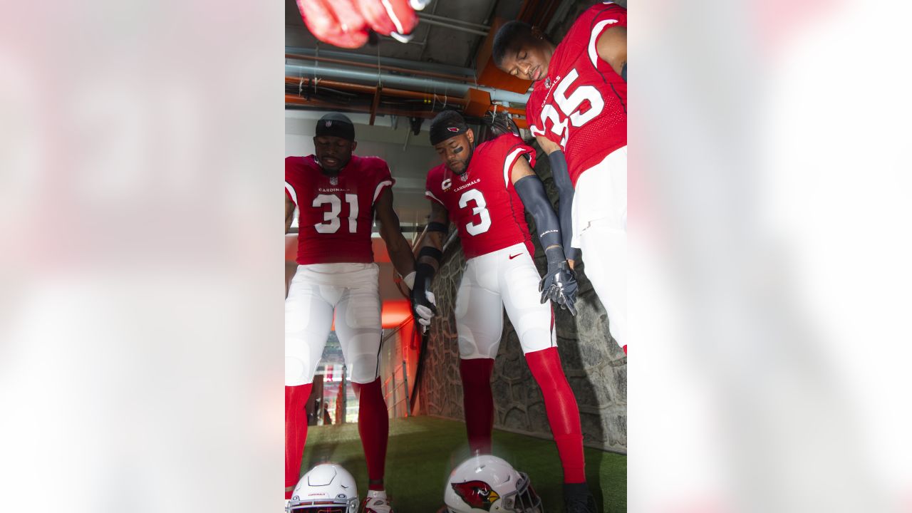 Arizona Cardinals quarterback Kyler Murray (1) talks with run game  coordinator and offensive line coach Sean Kugler during NFL football  training camp practice, Friday, July 30, 2021, in Glendale, Ariz. (AP  Photo/Ross