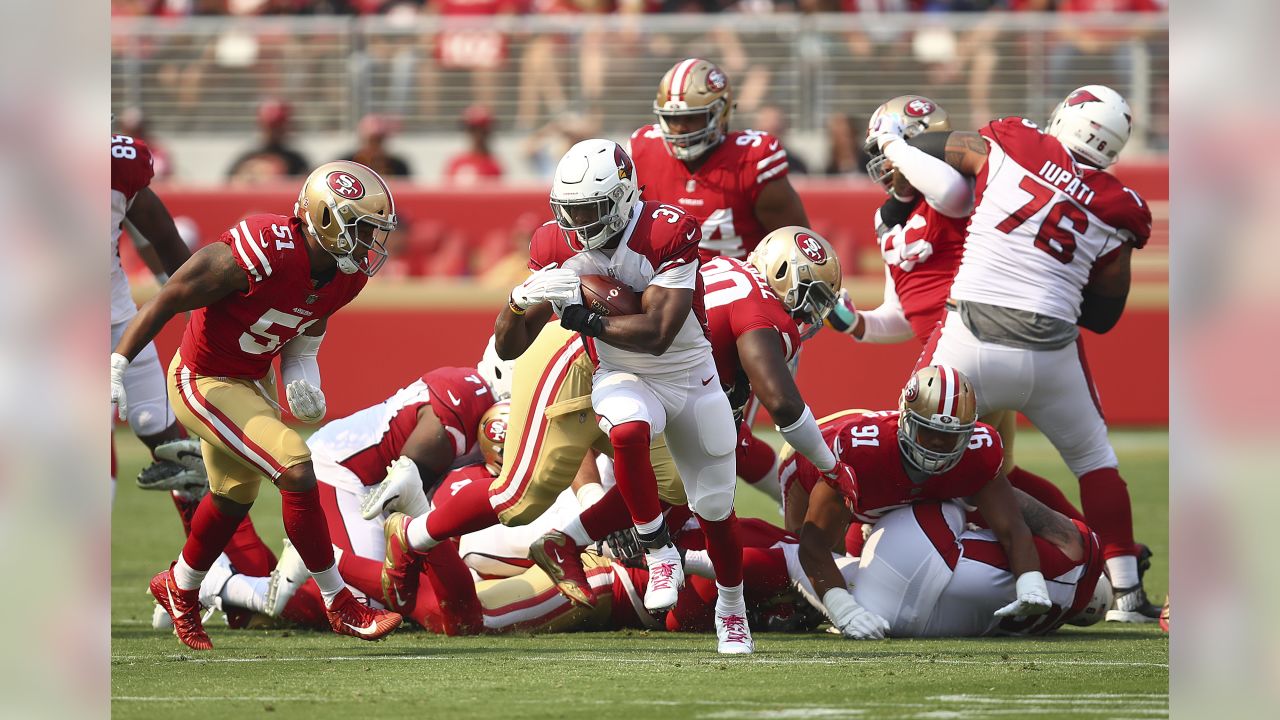 October 07, 2018: San Francisco 49ers running back Alfred Morris (46)  rushing for yards, during a NFL football game between the Arizona Cardinals  and the San Francisco 49ers at the Levi's Stadium