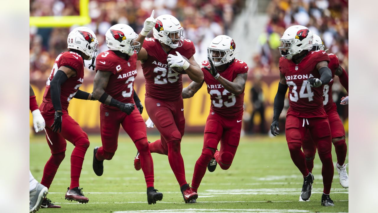 PHOENIX, AZ - SEPTEMBER 25: Arizona Cardinals linebacker Dennis Gardeck (45)  warming up during the N