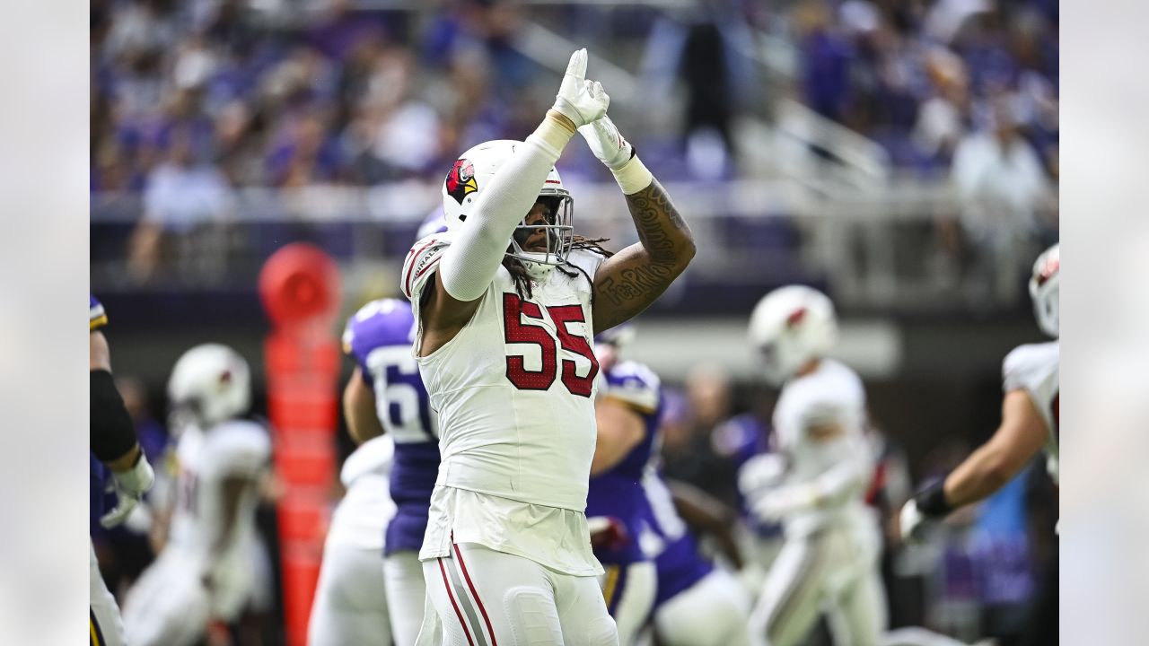 Arizona Cardinals quarterback Clayton Tune warms up prior to an NFL  preseason football game against the Minnesota Vikings, Saturday, Aug. 26,  2023, in Minneapolis. (AP Photo/Abbie Parr Stock Photo - Alamy