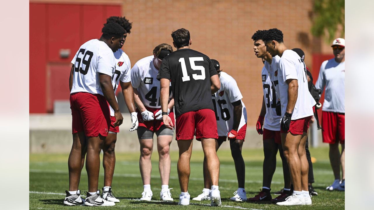 Arizona Cardinals rookie Jon Gaines II works out during an NFL football  mini camp, Friday, May 12, 2023, in Tempe, Ariz. (AP Photo/Matt York Stock  Photo - Alamy