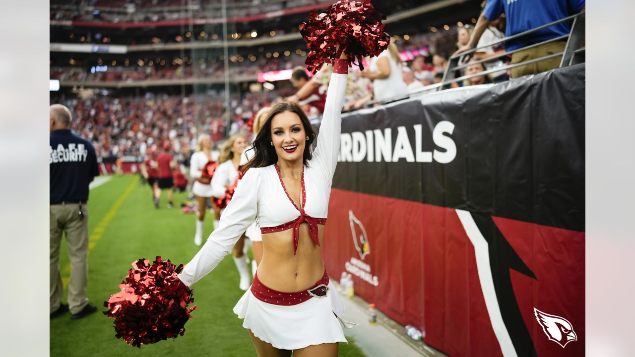 PHOTOS: Cardinals Cheerleaders At The Giants Game