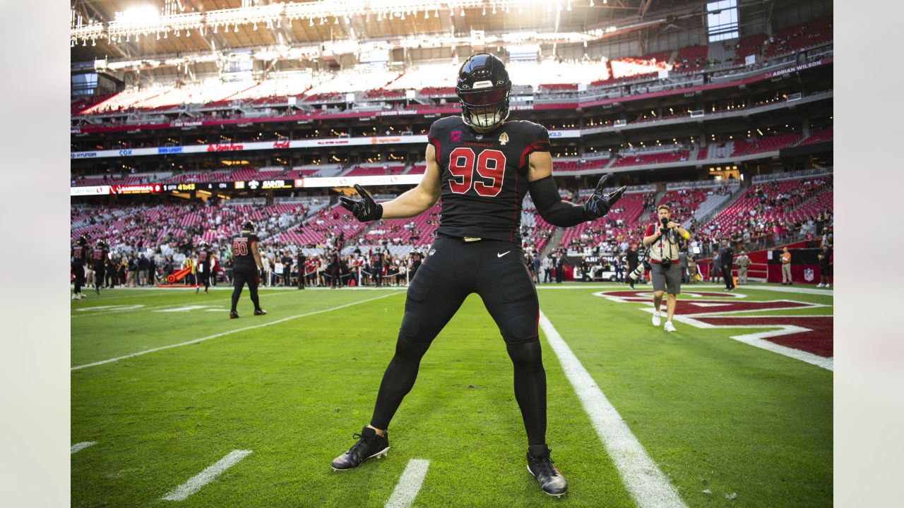 J.J. Watt plays catch pregame vs. Eagles