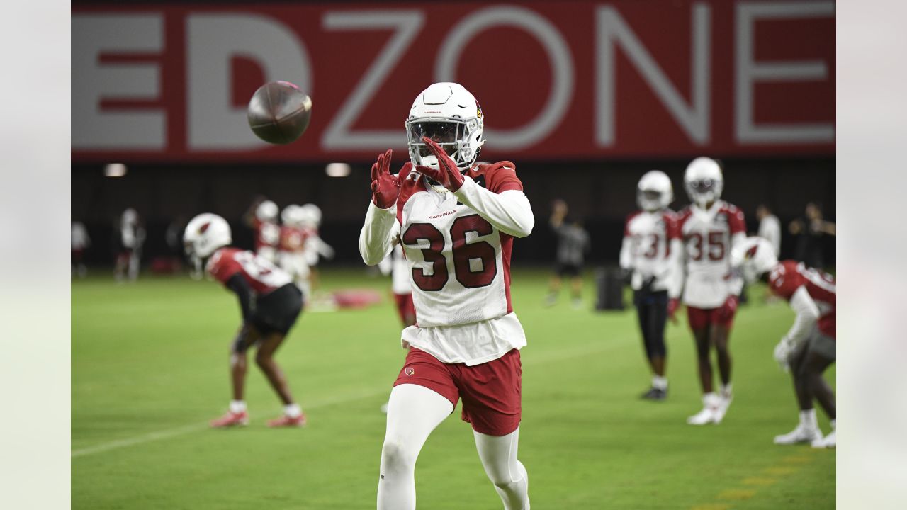 Cardinals' Kyler Murray teased over odd piece of football equipment at  training camp