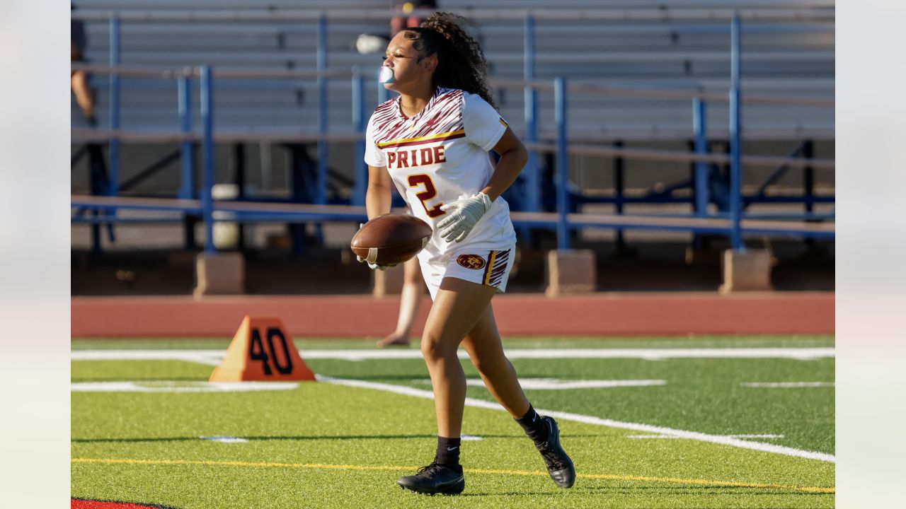 FLAG FOOTBALL: Tampa Bay Buccaneers host successful 4th Annual Girls Flag  Football Preseason Classic –