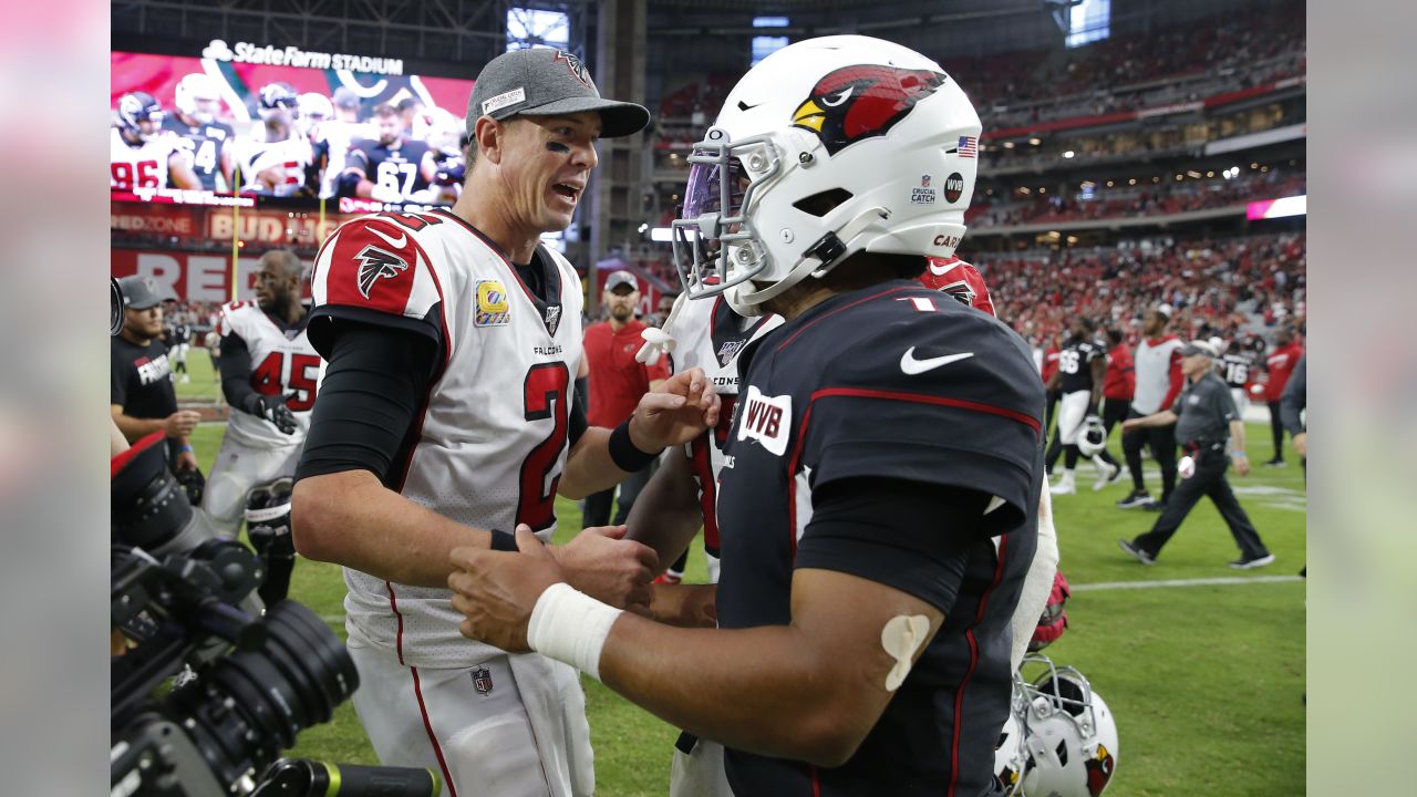 Cardinals beat Falcons 34-33 after Bryant's extra point miss