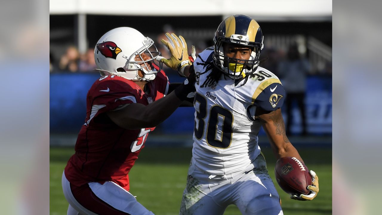 Detailed view of the NFL Crucial Catch towel worn by Los Angeles Rams  safety Nick Scott (33) during an NFL football game against the Arizona  Cardinals Stock Photo - Alamy