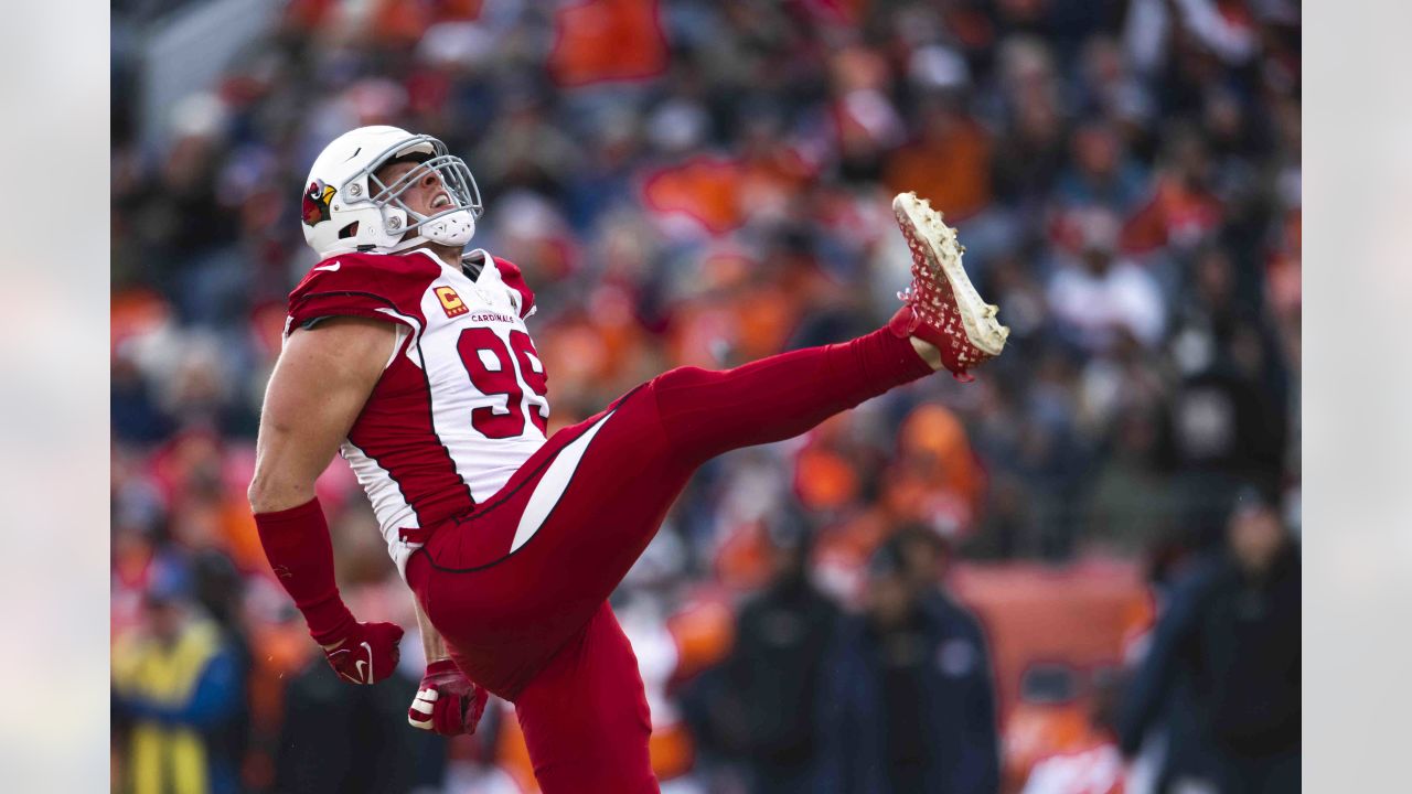 Arizona Cardinals defensive end J.J. Watt (99) in his three point