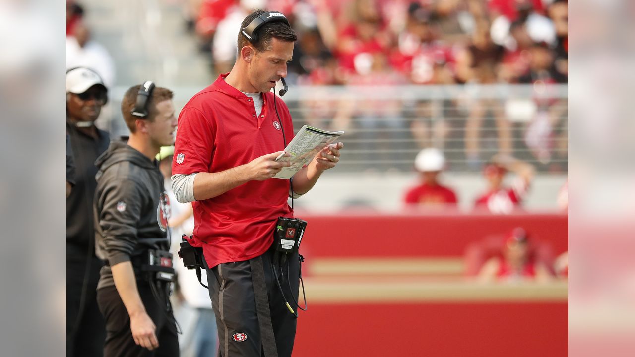 49ers coach Kyle Shanahan, DE Arik Armstead trash turf after injuries