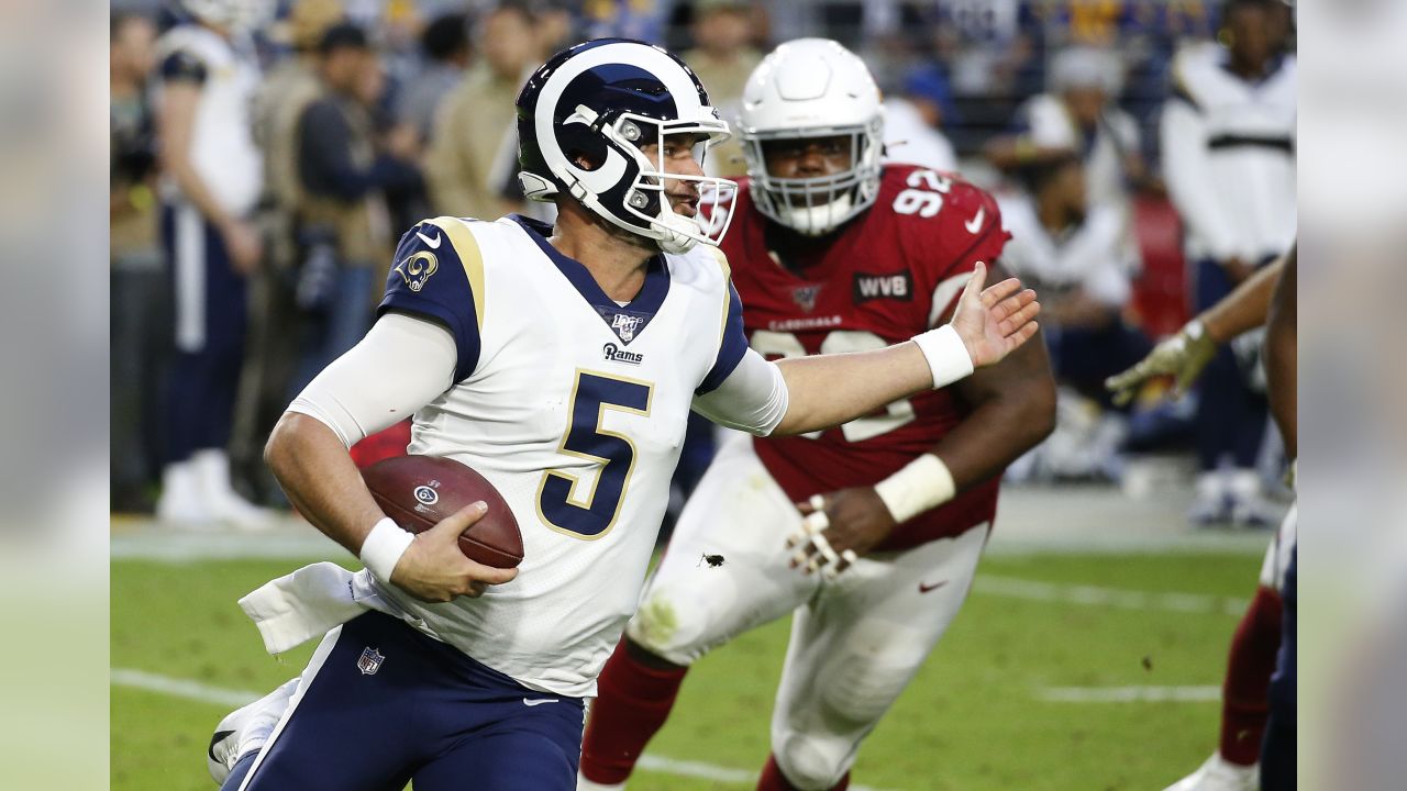 Patriots capitalize on Cardinals' mistakes, Kyler Murray's early exit to  stay alive in AFC playoff picture