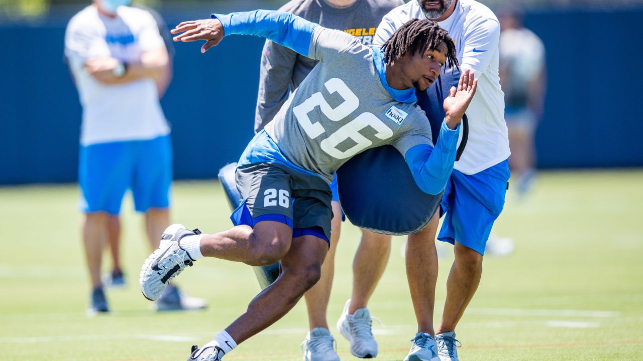 Jalen Ramsey debuts new jersey number at Rams minicamp