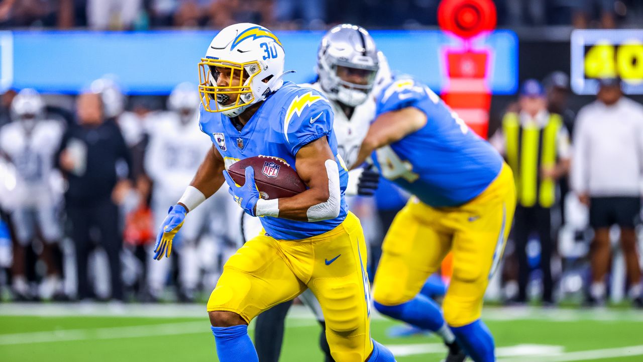 Photos: Chargers at Raiders In-Game