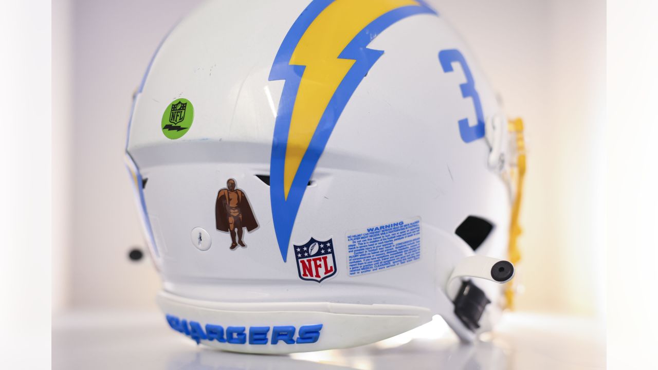 Miami Dolphins at Los Angeles Chargers AI NFL Prediction 91023