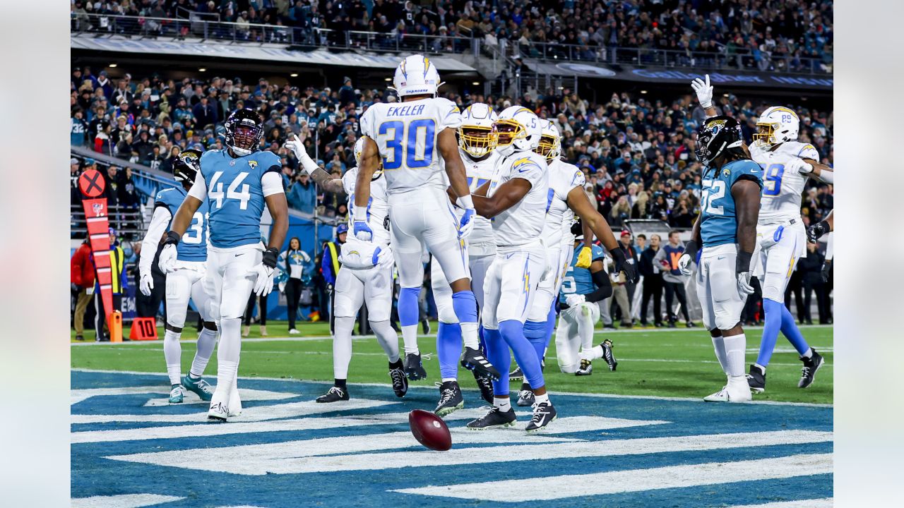 Chargers-Jaguars Recap: Bolts give up 27-0 lead, lose to