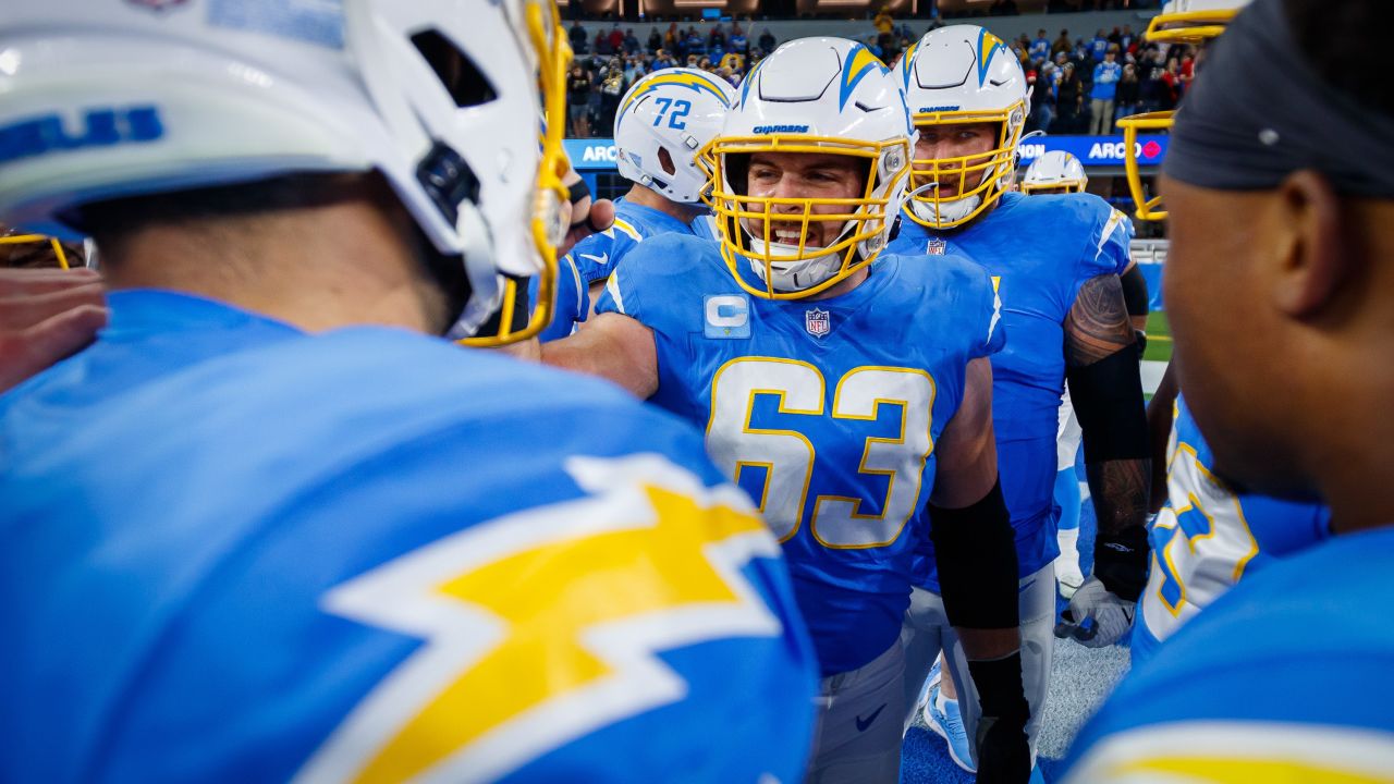 Chargers News: Ekeler snubbed by execs, coaches in ESPN's top 10 rankings -  Bolts From The Blue