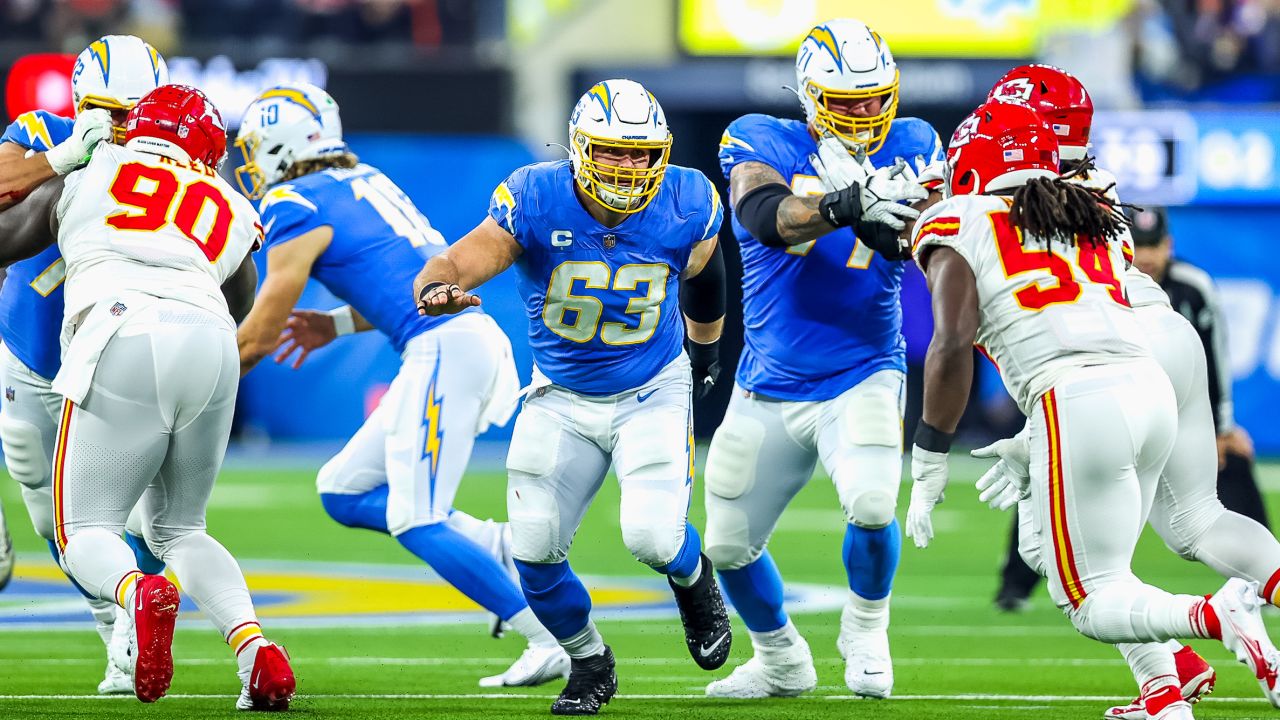 Chargers Fall to Chiefs, 34-28, in Week 15 of 2021 Season