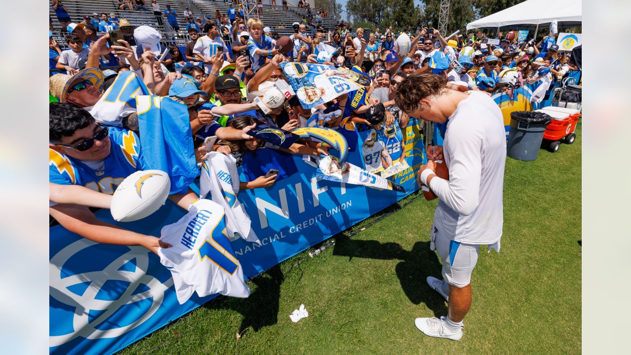 Los Angeles Chargers wide receiver Joshua Palmer (5) participates in a  drill during the NFL football team's training camp, Saturday, July 29,  2023, in Costa Mesa, Calif. (AP Photo/Ashley Landis Stock Photo - Alamy