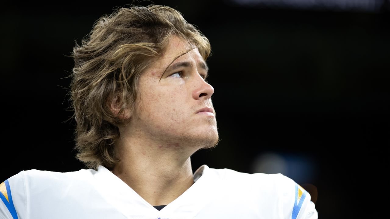 Justin Herbert was No. 1 on Chargers' Draft Board After Junior Season at  Oregon in 2019