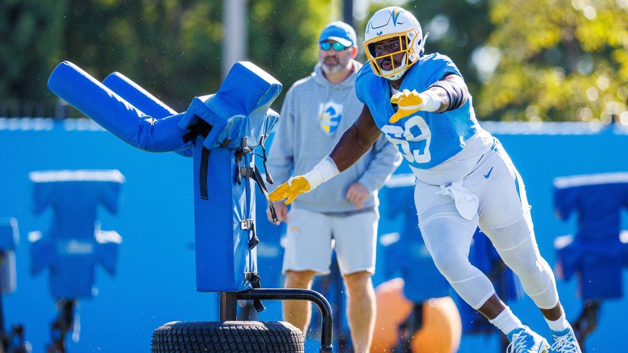 Chargers News: Daily Links 9/15/22 - Bolts From The Blue