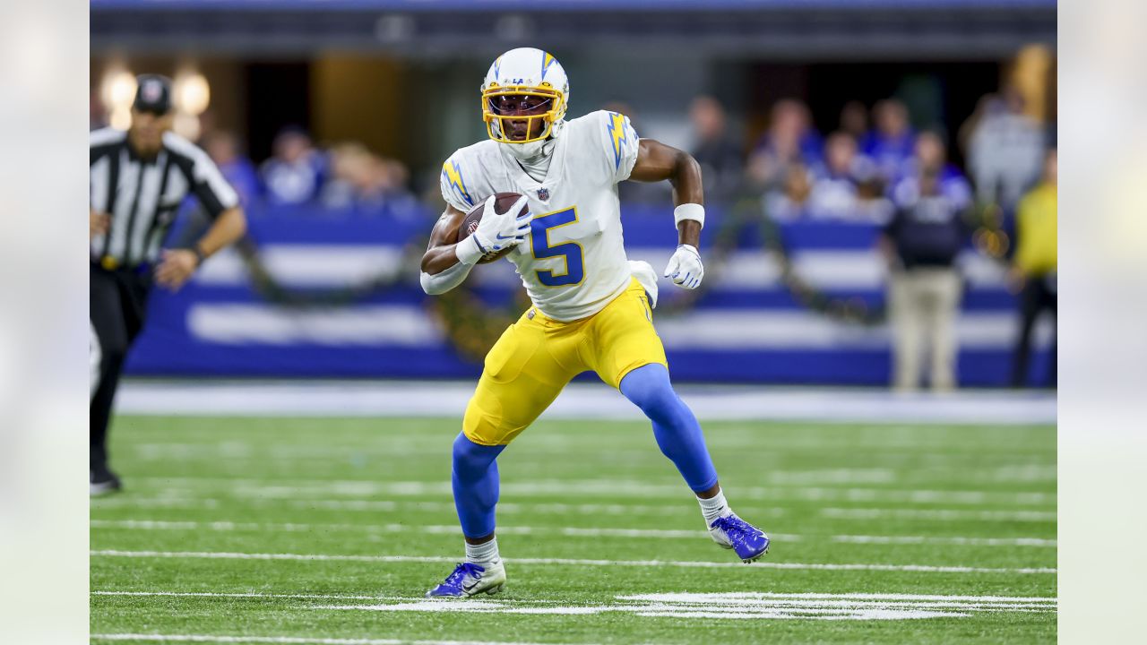 Indianapolis, Indiana, USA. 26th Dec, 2022. Los Angeles Chargers wide  receiver Mike Williams (81) runs with the ball during NFL game against the  Indianapolis Colts in Indianapolis, Indiana. John Mersits/CSM/Alamy Live  News